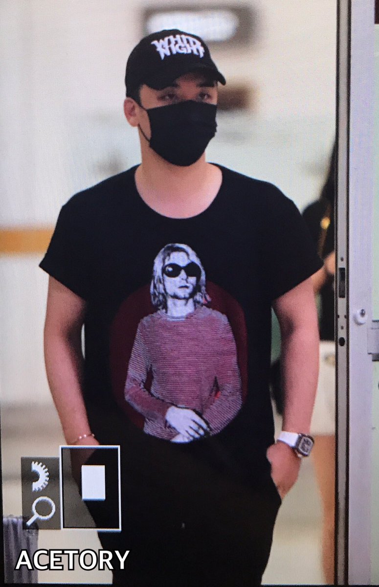 2017-08-07 Seungri arrival Seoul from Japan (1)