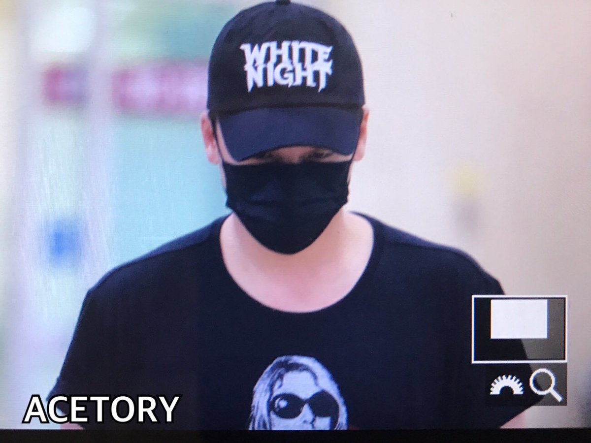 2017-08-07 Seungri arrival Seoul from Japan (2)