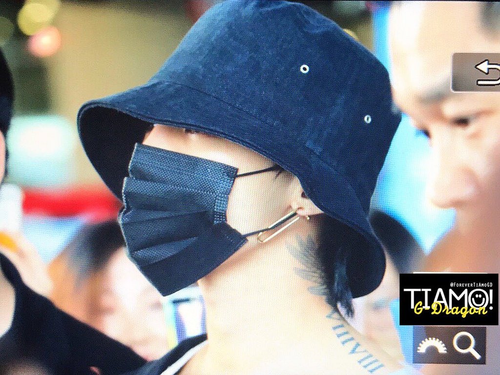 G-Dragon arrival Seoul from Auckland 2017-08-17 (8)