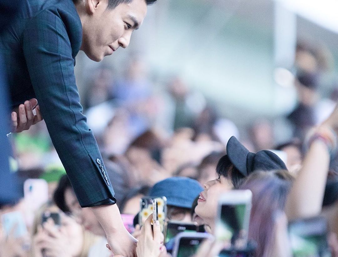 Even though I am not proud of myself, 
I would like to express my deepest gratitude to all the fans who made time and efforts to share this moment with me.
I will make sure to reflect on my self and repay the hurts and disappointments I caused to you.
Again, thank you

Until I see you again.. love, T.O.P.