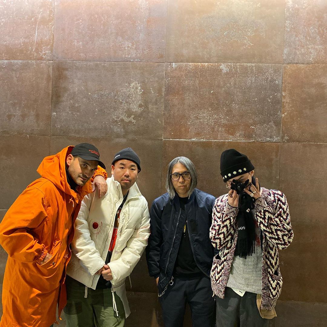 social-media-nari-x-x-x–instagram-with-g-dragon-and-others-posted-2019-11-12