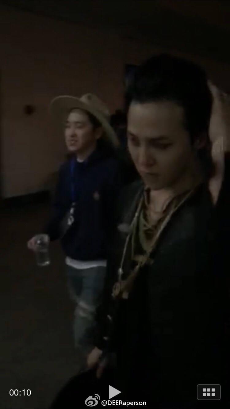 G-Dragon - V.I.P GATHERING in Harbin - Backstage - 21mar2015 - DEERaperson - 01.jpg