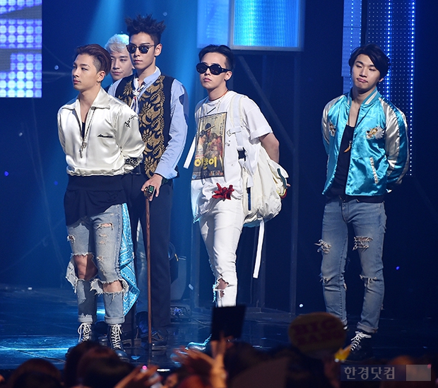 BIGBANG - Mnet M!Countdown - 07may2015 - Hankyung - 01.jpg
