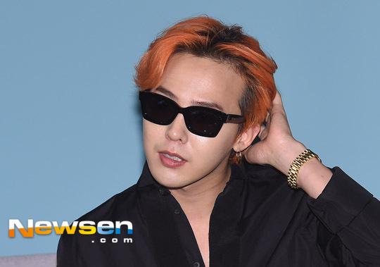 G-Dragon AirBNB Press Conference 2015-08-20 Seoul aaDesignMuseum (6).jpg
