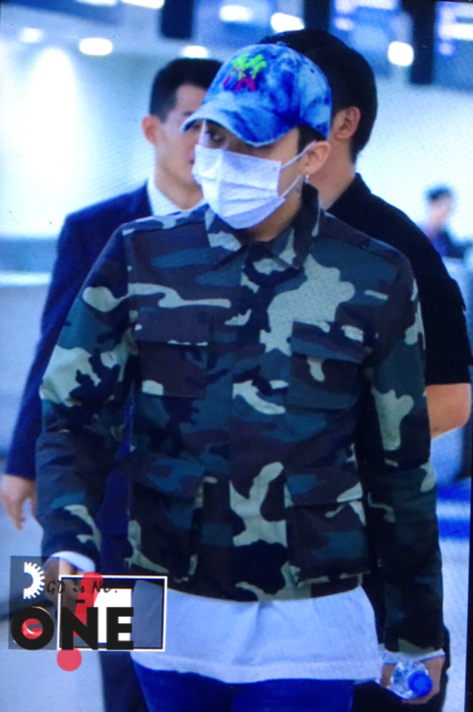 BIGBANG wout Seungri departure Seoul to Tokyo 2016-08-26 (56)