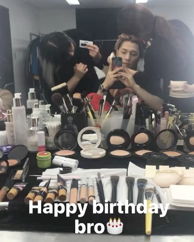 Taeyang Instagram Dec 12, 2016 3:41pm Happy birthday..