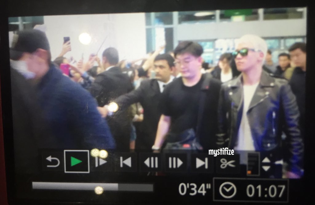 BIGBANG departure Macao to Seoul 2015-10-26 mystifize (2)