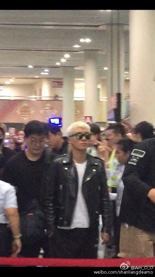 BIGBANG departure Macao to Seoul 2015-10-26 shanliangdeamo (4)