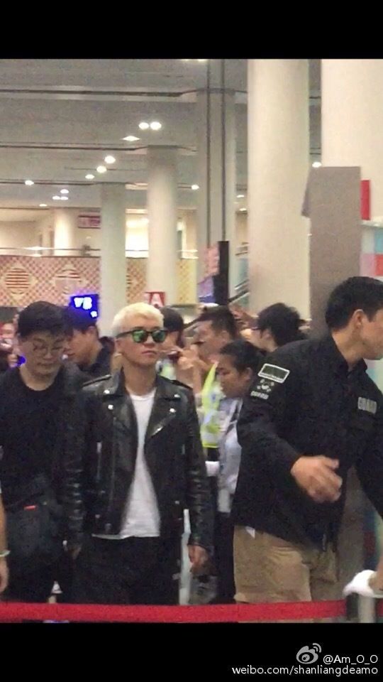 BIGBANG departure Macao to Seoul 2015-10-26 shanliangdeamo (1)