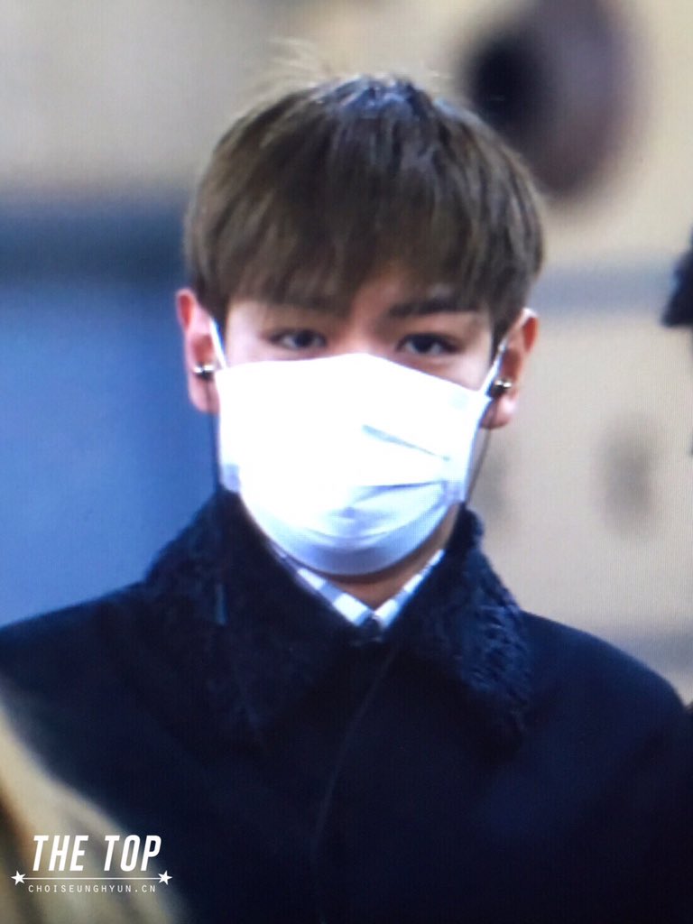 TOP Arrival Seoul from Tokyo 2015-111-03 (5)