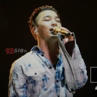 Tae Yang - PSY Concert - 26dec2015 - YB 518% - 01