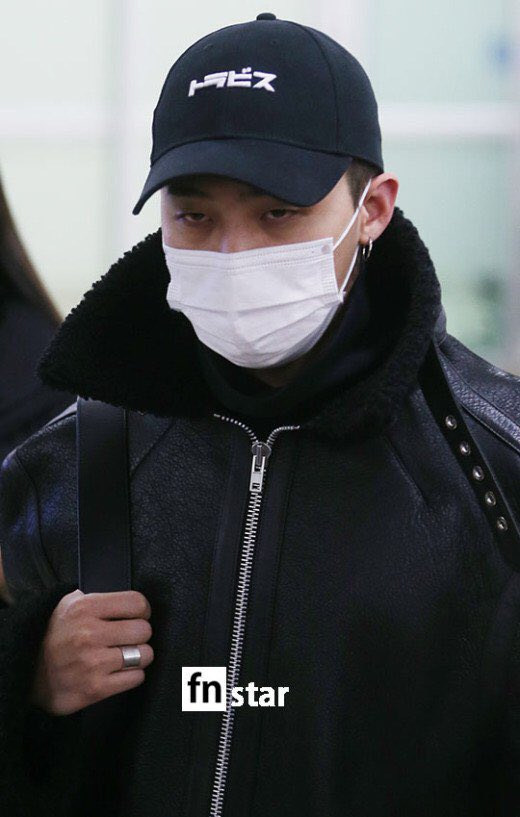 BIGBANG (wout Seungri) Arrival Seoul Gimpo From Beijing 2016-01-02 (4)