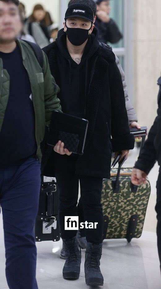 BIGBANG (wout Seungri) Arrival Seoul Gimpo From Beijing 2016-01-02 (6)