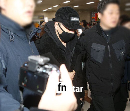BIGBANG (wout Seungri) Arrival Seoul Gimpo From Beijing 2016-01-02 (14)