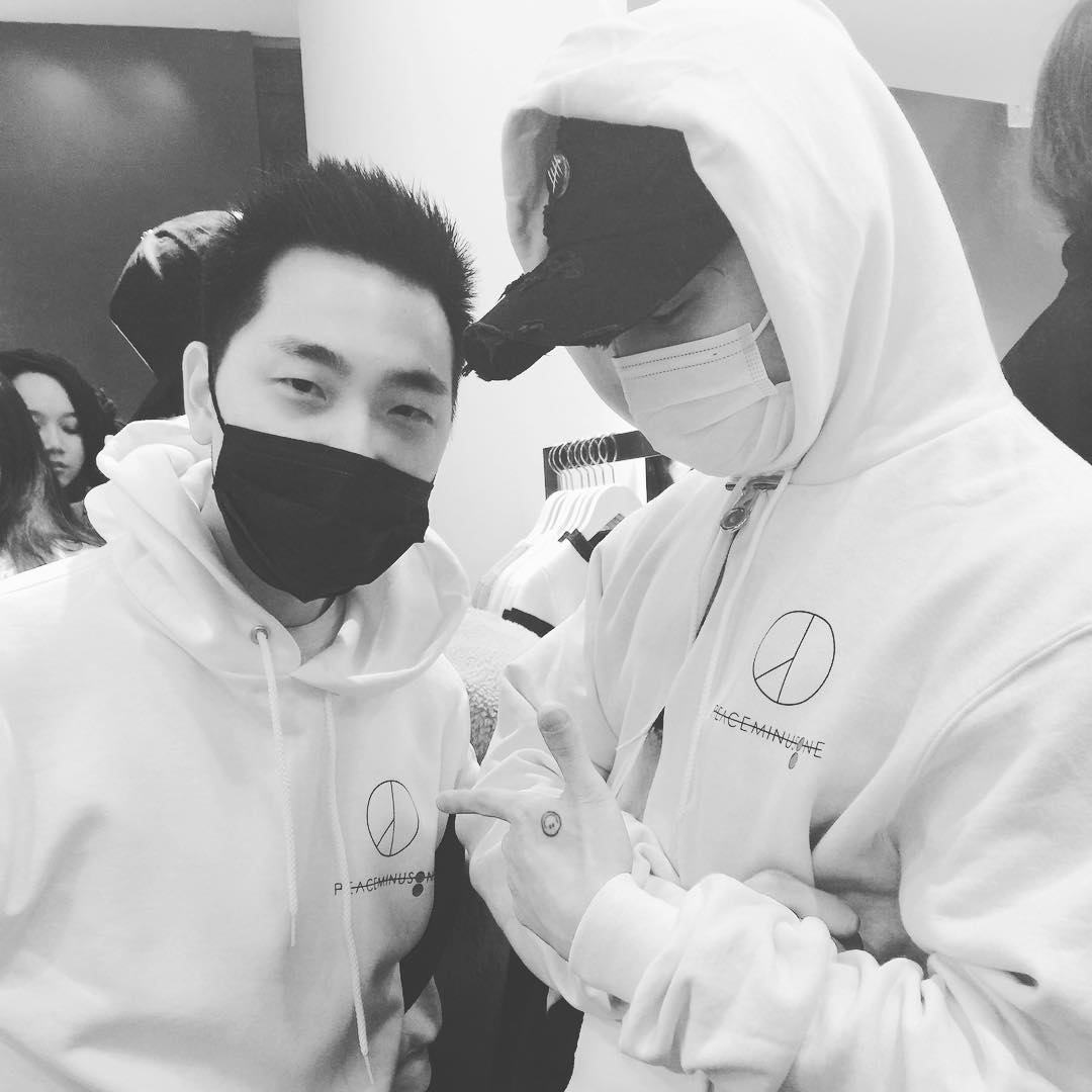 G-Dragon - Colette X Peaceminusone - 23jan2016 - Soonhoc - 01