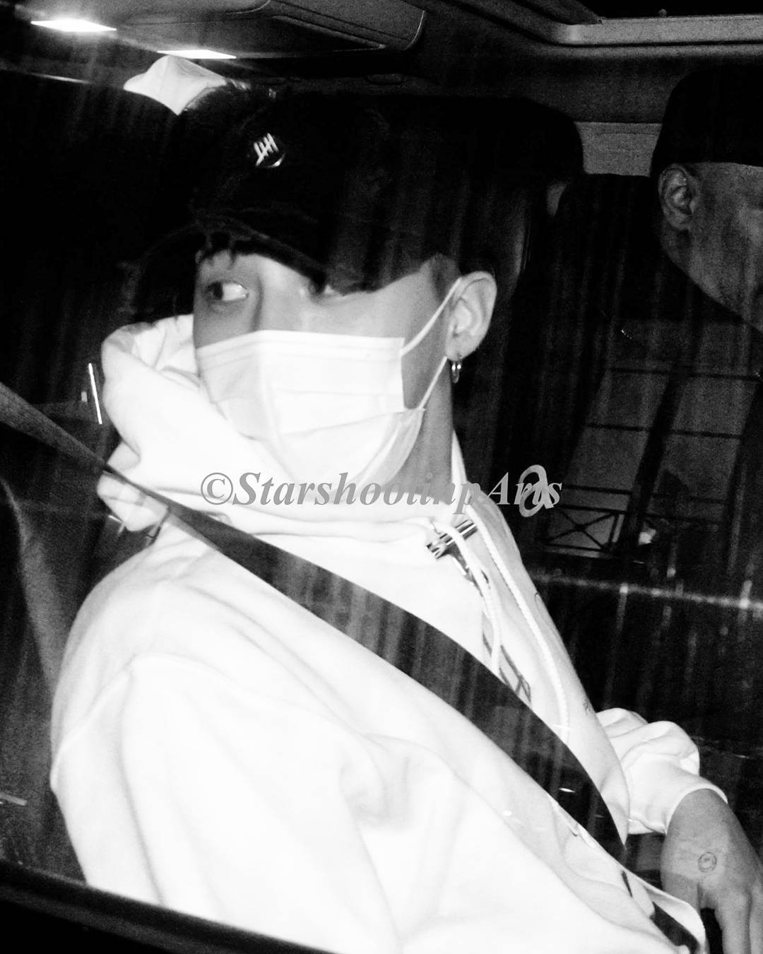 G-Dragon - Colette X Peaceminusone - 23jan2016 - Starshootinparis - 02