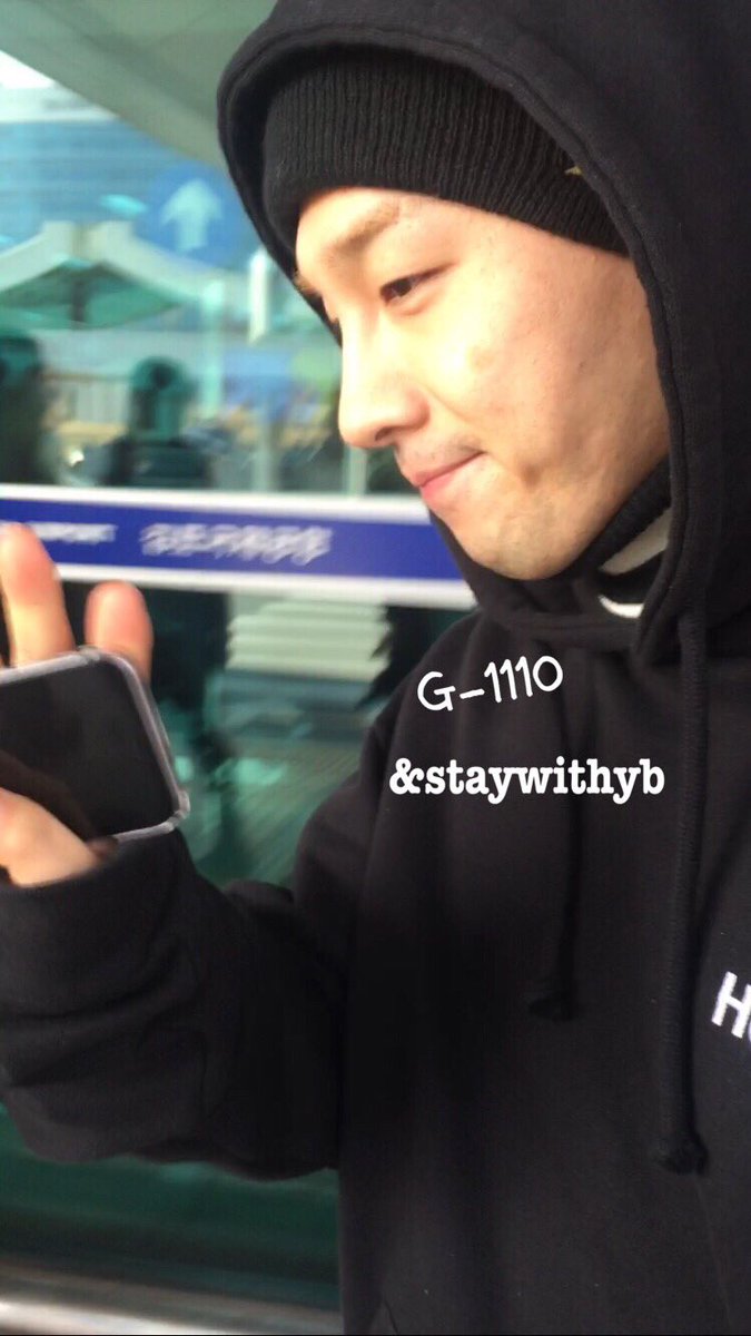 Taeyang Arrival Seoul From Tokyo 2016-02-25 (2)