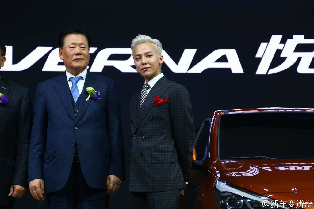 G-Dragon Beijing Motor Show Hyundai 2016-04-25 (46)