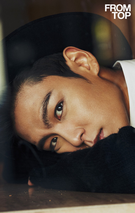 1st PICTORIAL RECORDS [FROM TOP] Credit: ?????