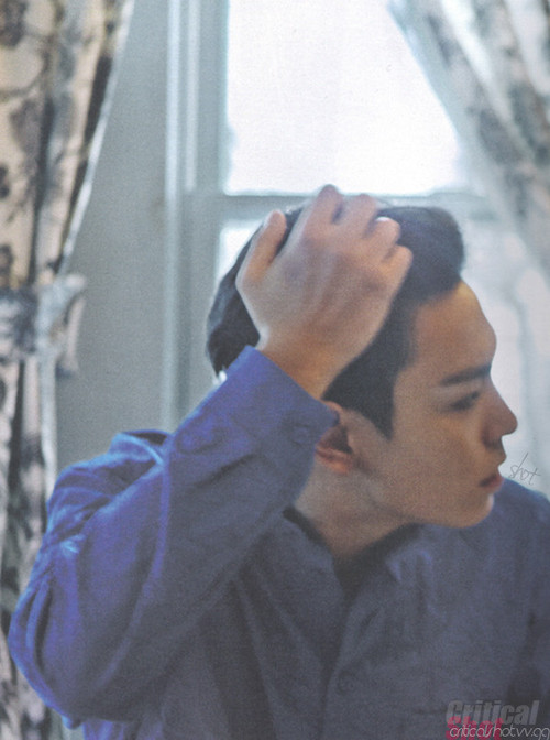 1st PICTORIAL RECORDS [FROM TOP] HQ Source: CRITICAL SHOT