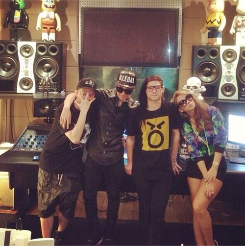 Instagram and Twitter Updates from Skrillex with CL GD and GDYB...
