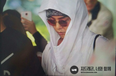 GD arrival Incheon from Paris. Cr see pics. 20140528 #8BBGER8...